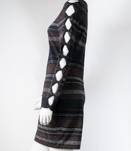 Ted Baker Peak a boo bow sleeve (SZ M/Ted Size 2)